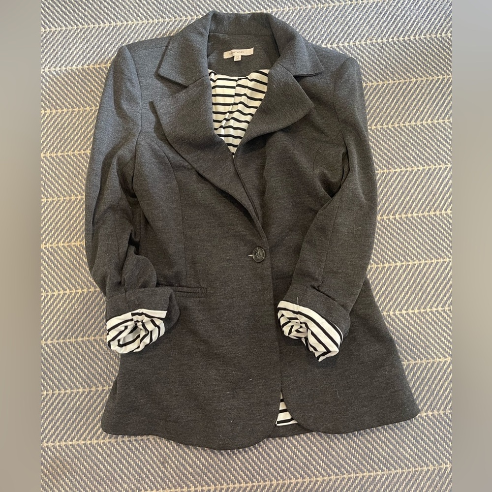 Lined charcoal 3/4 ruched sleeve blazer